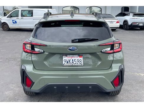 Used 2026 Subaru Crosstrek 2.0i Premium AWD/4WD image 4