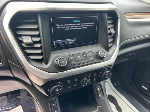 Used 2018 GMC Acadia SLE w/ Driver Alert Package I AWD/4WD image 21