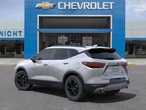 New 2025 Chevrolet Blazer LT w/ Convenience Package image 3