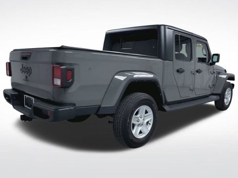 Used 2022 Jeep Gladiator Sport image 23