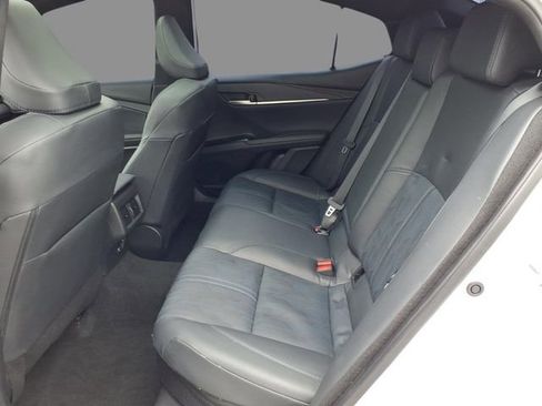 Used 2025 Toyota Camry XSE image 5