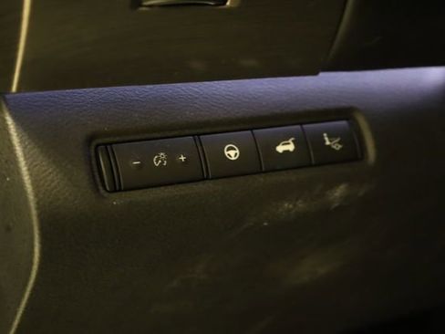 Used 2024 Nissan Pathfinder Platinum image 13