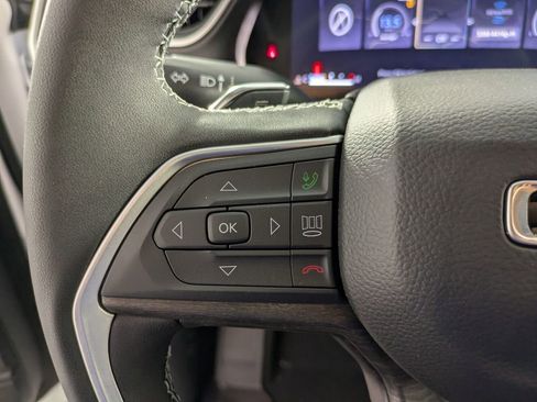 New 2025 Jeep Grand Cherokee Limited w/ Black Appearance Package RWD image 19