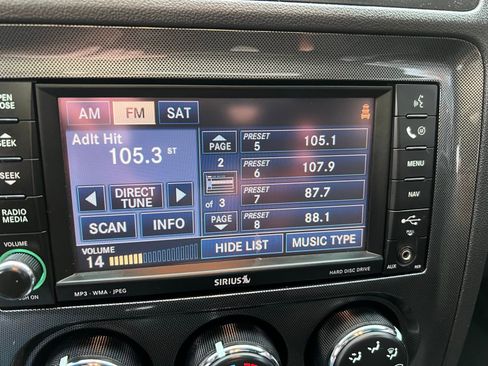 Used 2010 Dodge Challenger R/T image 29