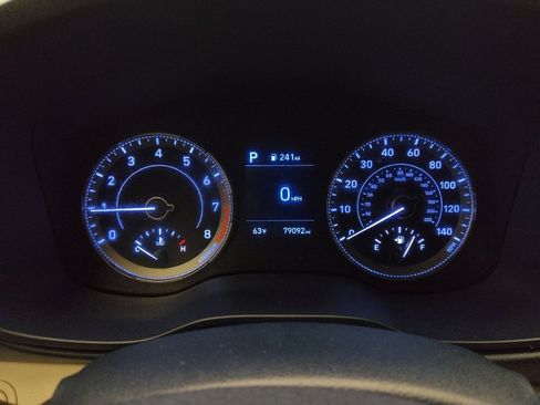 Used 2021 Hyundai Venue FWD image 23
