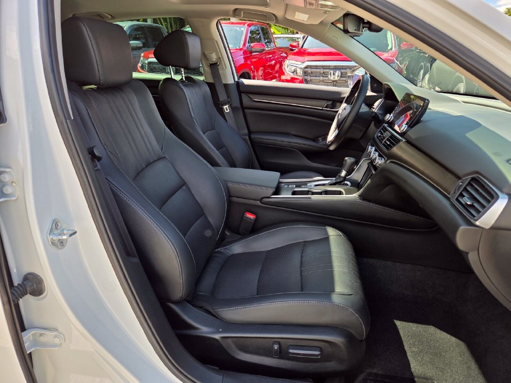 Used 2021 Honda Accord EX-L image 18