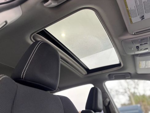 Used 2018 Toyota RAV4 XLE image 33