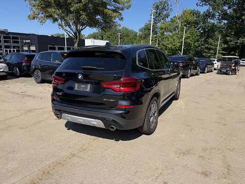 Used 2021 BMW X3 xDrive30i w/ Premium Package AWD/4WD image 3