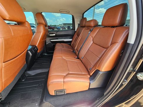 Used 2020 Toyota Tundra SR5 w/ SR5 Upgrade Package AWD/4WD image 22