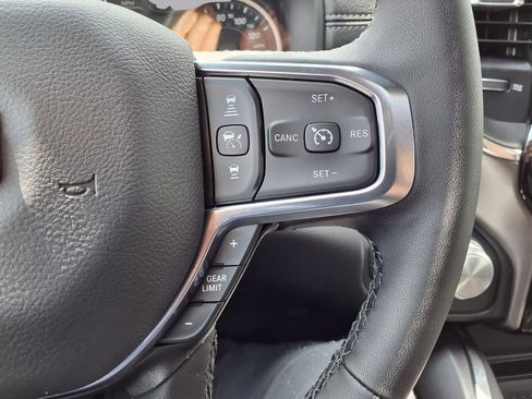 New 2026 RAM 1500 Laramie AWD/4WD image 13