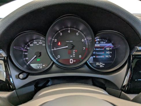 Used 2025 Porsche Macan image 16