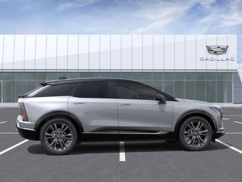 New 2026 Cadillac Optiq Sport 2 image 5