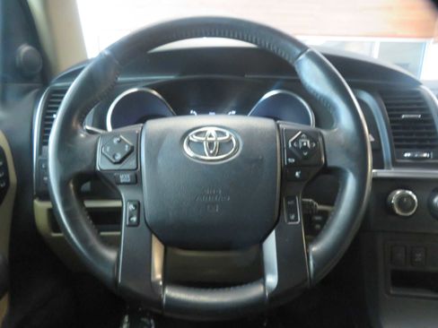 Used 2018 Toyota Sequoia Limited w/ Safety & Convenience Package AWD/4WD image 36