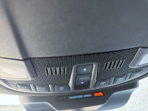 Used 2023 Ford Expedition Limited AWD/4WD image 21