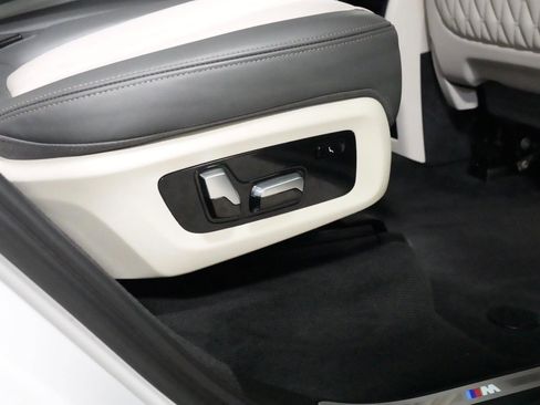 Used 2023 BMW X7 xDrive40i w/ Executive Package AWD/4WD image 14