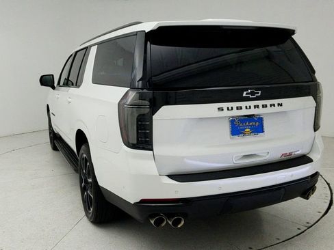 Certified 2025 Chevrolet Suburban RST w/ Comfort Package RWD image 8