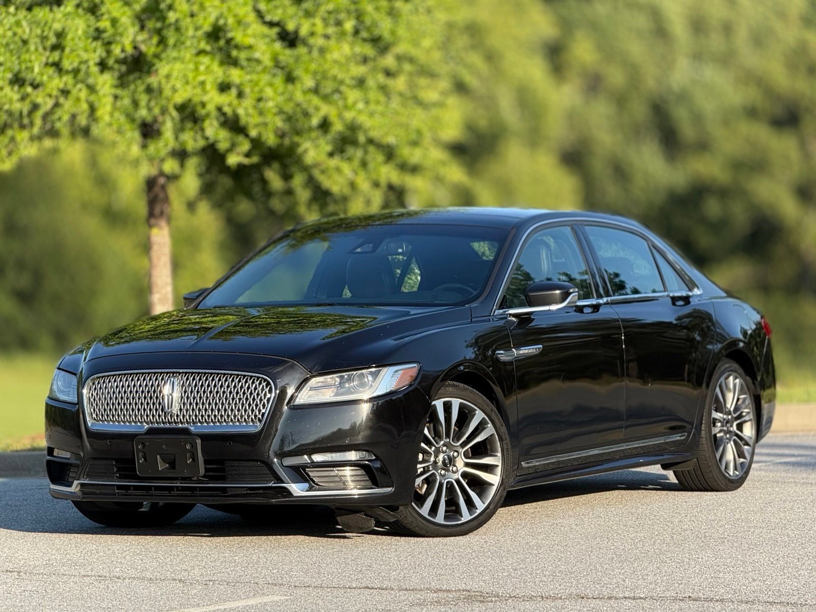 Used 2020 Lincoln Continental AWD w/ Premium Package image 8