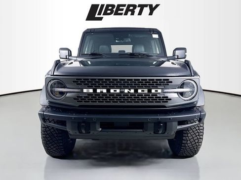 Used 2024 Ford Bronco Badlands image 2