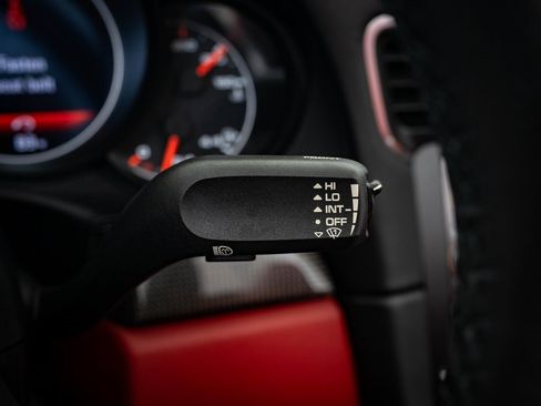 Used 2015 Porsche 911 Turbo S image 23