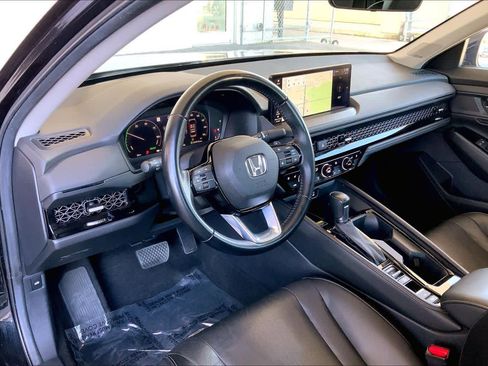 Used 2023 Honda Accord Touring image 18