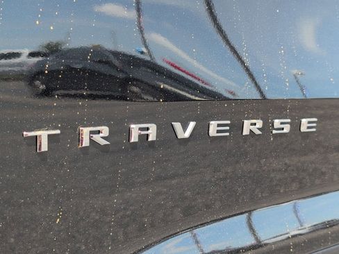 New 2026 Chevrolet Traverse LT FWD image 9