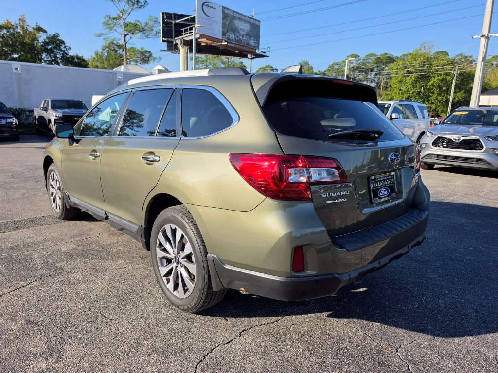 Used 2017 Subaru Outback 3.6R Touring w/ Popular Package #5A AWD/4WD image 2