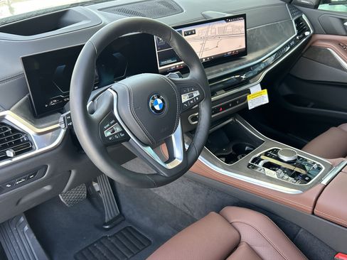 Used 2026 BMW X5 xDrive50e AWD/4WD image 11