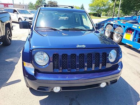 Used 2015 Jeep Patriot Latitude w/ Sun/Sound Group AWD/4WD image 3