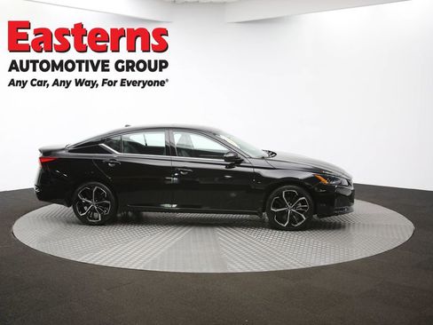 Used 2023 Nissan Altima 2.5 SR w/ SR Premium Package AWD/4WD image 46