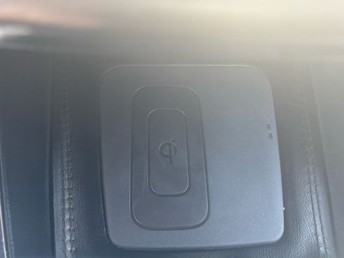 Used 2016 Toyota Avalon Limited w/ Toyota Safety Sense Package FWD image 16