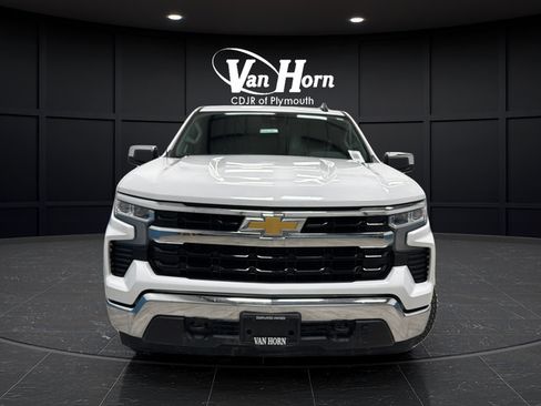 Used 2023 Chevrolet Silverado 1500 LT AWD/4WD image 8