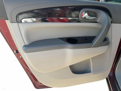 Used 2017 Buick Enclave Convenience image 12