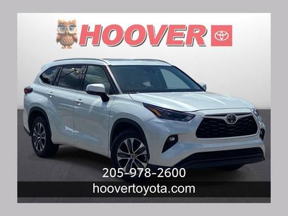 Used 2022 Toyota Highlander XLE