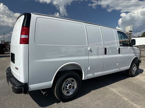 New 2025 GMC Savana 2500 w/ Driver Convenience Package image 3