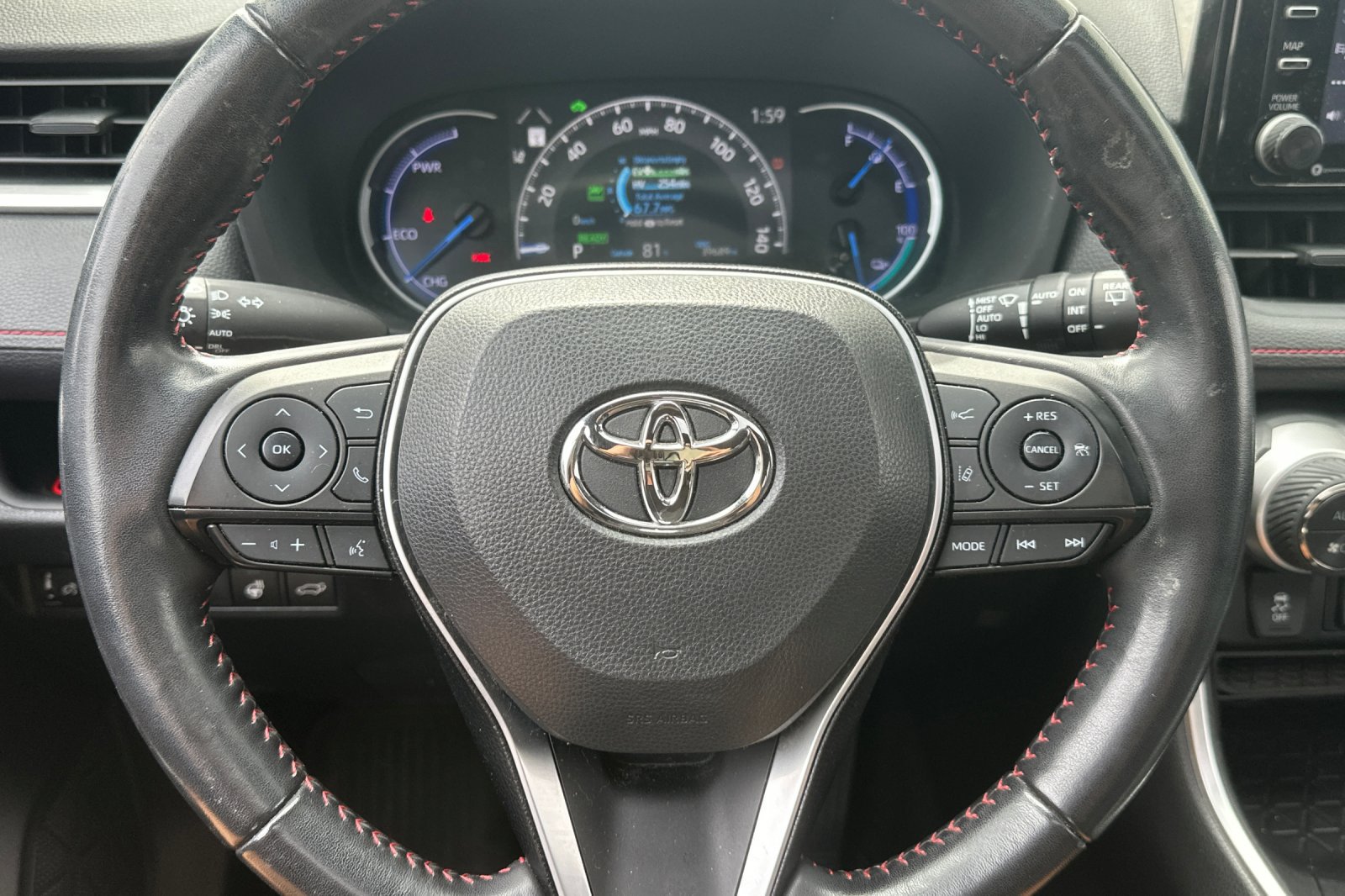 Used 2021 Toyota RAV4 SE w/ Weather & Moonroof Package AWD/4WD image 36