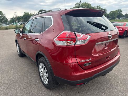 Used 2016 Nissan Rogue S w/ Appearance Package AWD/4WD image 7