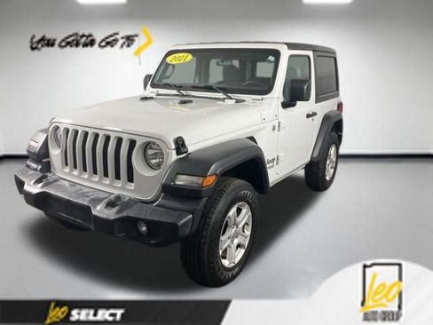 Used 2021 Jeep Wrangler Sport AWD/4WD image 1