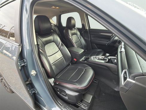 Used 2021 MAZDA CX-5 Carbon Edition image 8