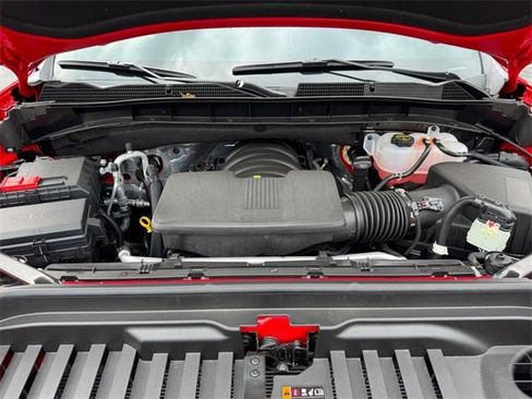 Used 2024 GMC Sierra 1500 Elevation image 12