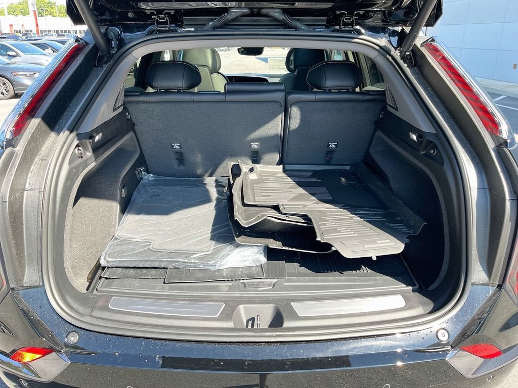 New 2027 Cadillac Optiq Sport RWD image 32