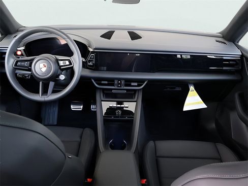 New 2025 Porsche Macan 4S Electric image 20