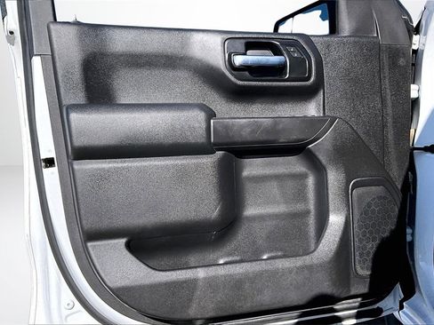 Used 2020 Chevrolet Silverado 1500 Custom w/ Custom Value Package image 21