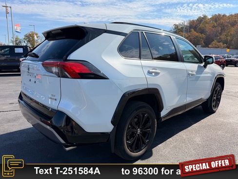 Used 2023 Toyota RAV4 SE w/ SE Grade Weather Package image 4
