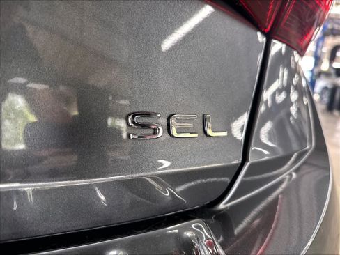 New 2026 Volkswagen Jetta SEL FWD image 9