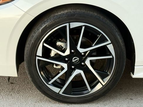 Used 2024 Nissan Sentra SR image 8