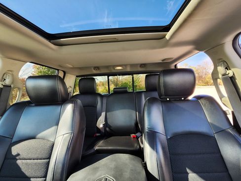 Used 2016 RAM 1500 Sport w/ Black Ram 1500 Sport Group image 16