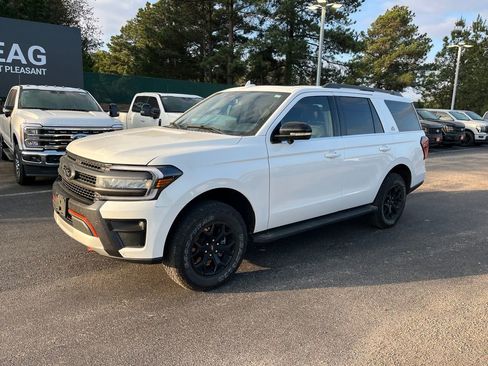 Used 2024 Ford Expedition Timberline image 2