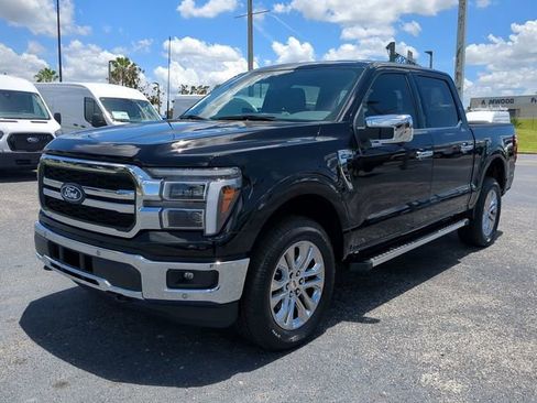 Used 2025 Ford F150 Lariat w/ Equipment Group 501A Mid image 9