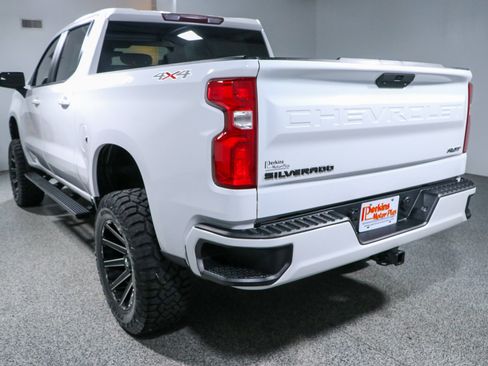 Used 2019 Chevrolet Silverado 1500 RST w/ True North Edition AWD/4WD image 9