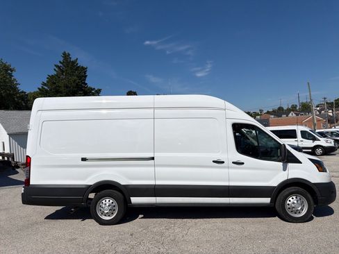 Certified 2023 Ford Transit 350 148 High Roof Extended AWD w/ Load Area Protection Package image 4